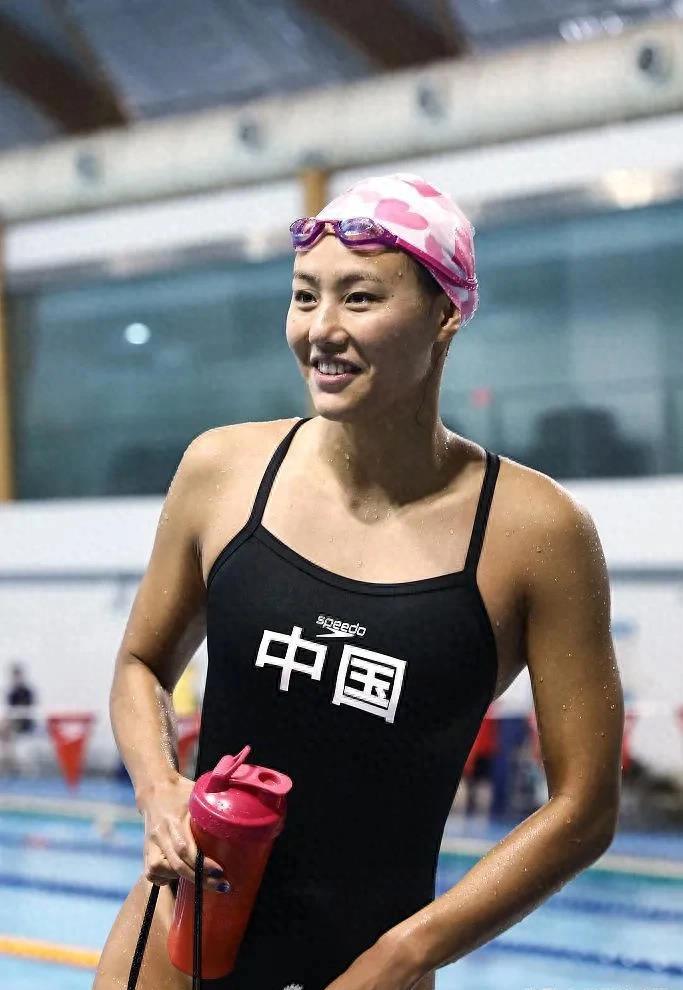 游泳选手刘湘_女游泳冠军刘湘_游泳美女冠军刘湘