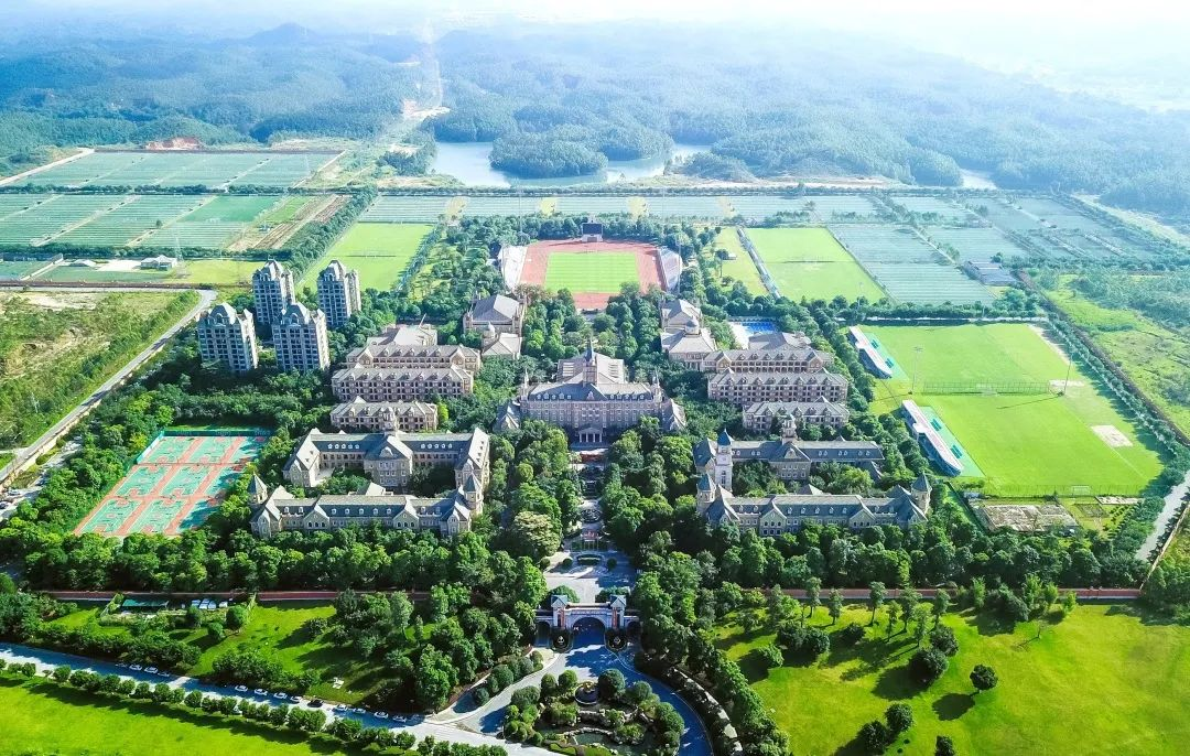队员足球队梅州冠军有哪些_队员足球队梅州冠军有几个_梅州足球队冠军有哪些队员