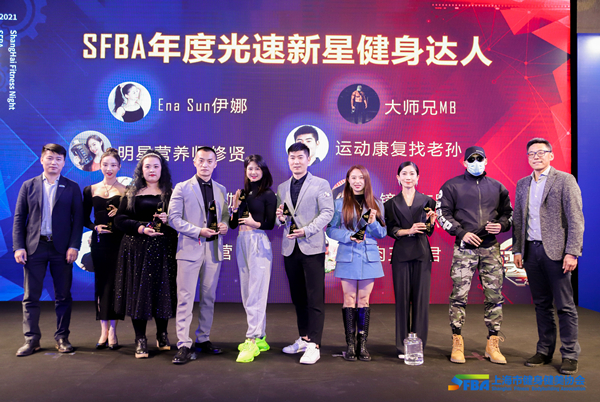 抖音里健身的女网红_女明星健身抖音_抖音健身明星女的有哪些