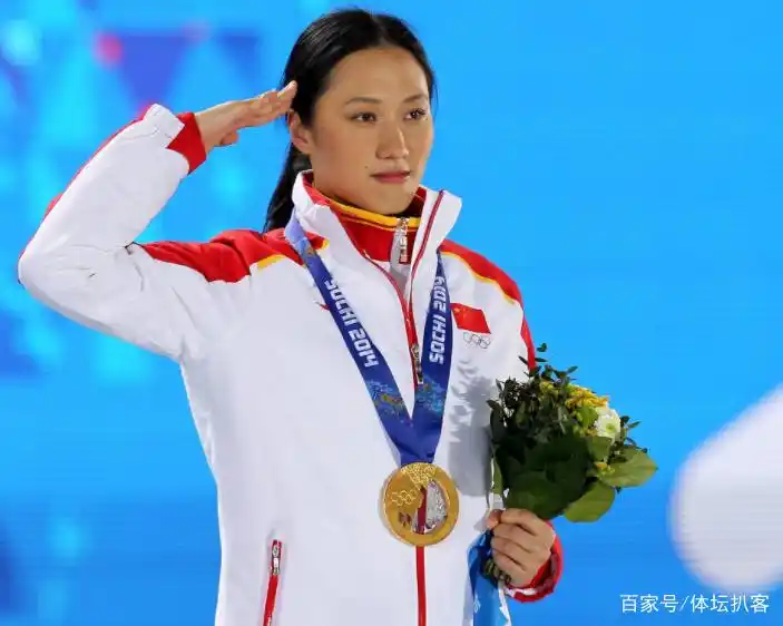 举重跳水冠军是谁啊冬奥会_2021年冬奥会跳水冠军_举重冠军跨界跳水