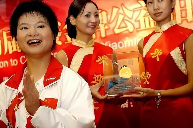 没收金牌举重冠军会怎么样_举重金牌被剥夺_举重冠军被没收金牌
